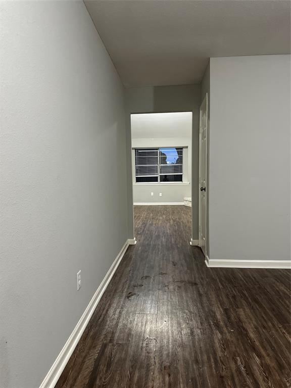 Foto del edificio - 15770 Chimney Rock Rd