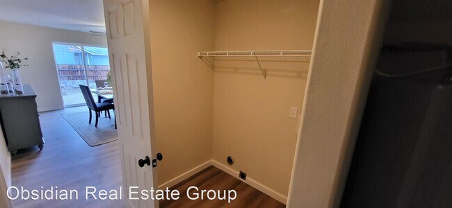 Building Photo - 4 br, 2.5 bath House - 3115 SW Metolius Av...