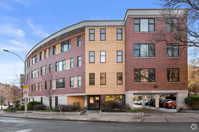 Building Photo - 19 Englewood Ave