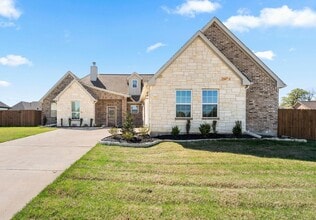 Building Photo - 1000 Stone Hill St