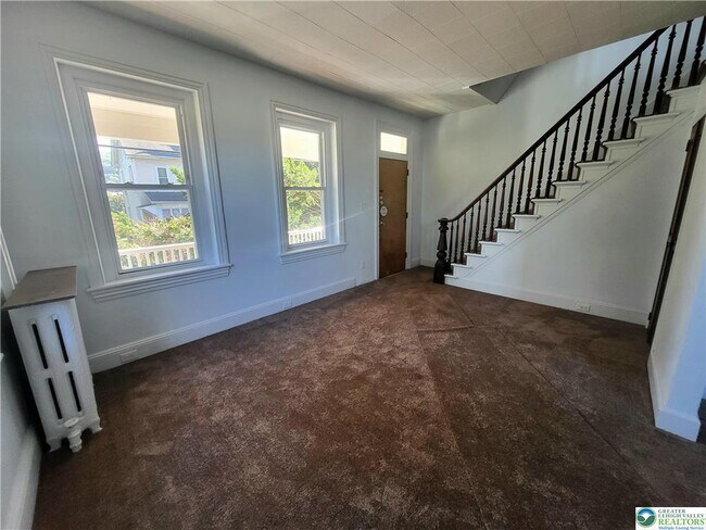 Foto del edificio - 817 Seneca St