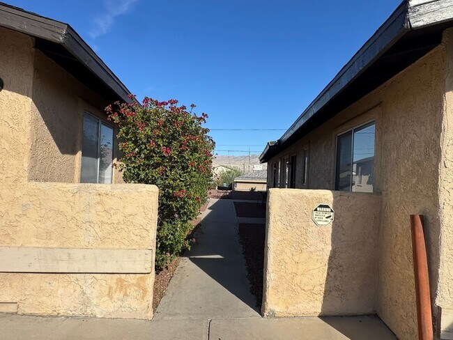 Foto del edificio - 1539 Monte Vista Dr