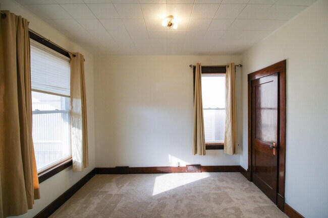 Foto del edificio - 316 Pine St