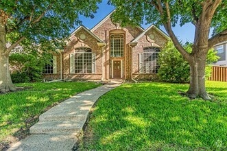 Building Photo - 2425 Kittyhawk Dr