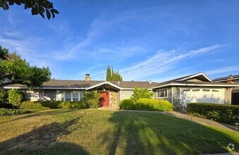Building Photo - 6390 Bose Ln