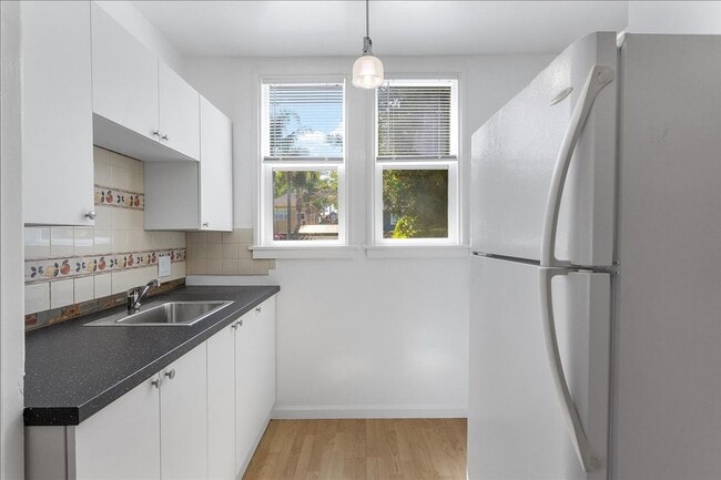 Photo - 1443 Stanton St Apartment