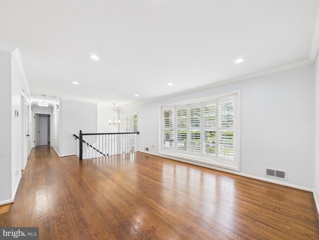 Foto del edificio - 9201 Cherrytree Dr