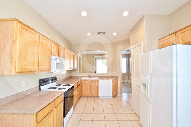 Building Photo - 3358 E Packard Dr