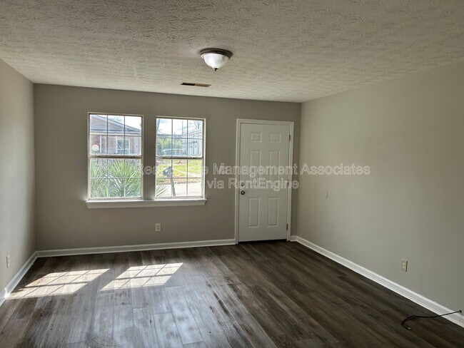 Foto del edificio - 409 E Central Ave