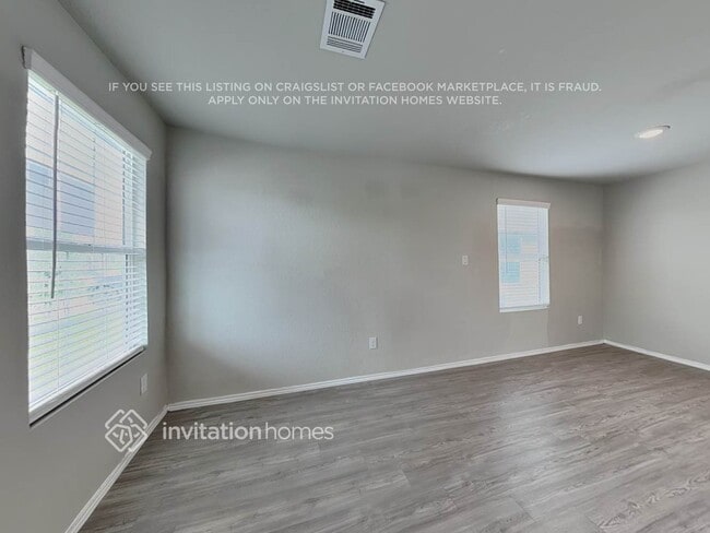 Building Photo - 4230 Southton Lk