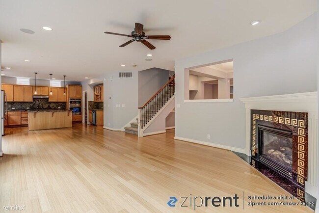 Foto del edificio - 4 br, 3.5 bath House - 6794 195th Place No...