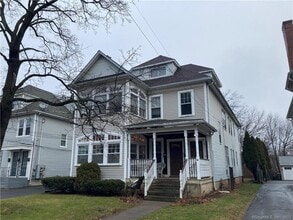 Building Photo - 18 Maplewood Ave