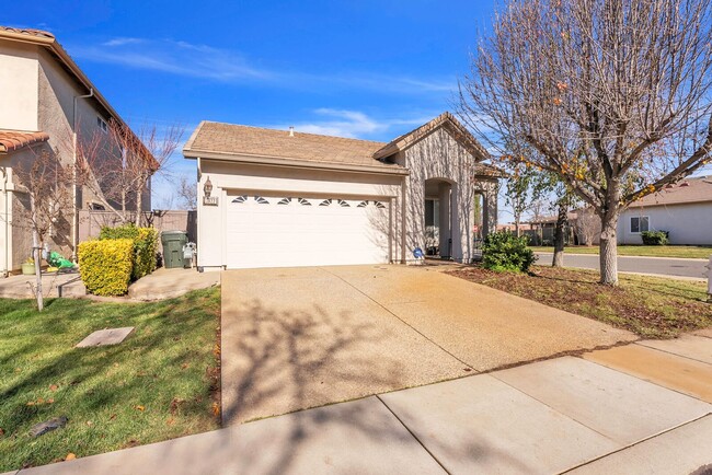 Building Photo - 3922 Iron Gate Way
