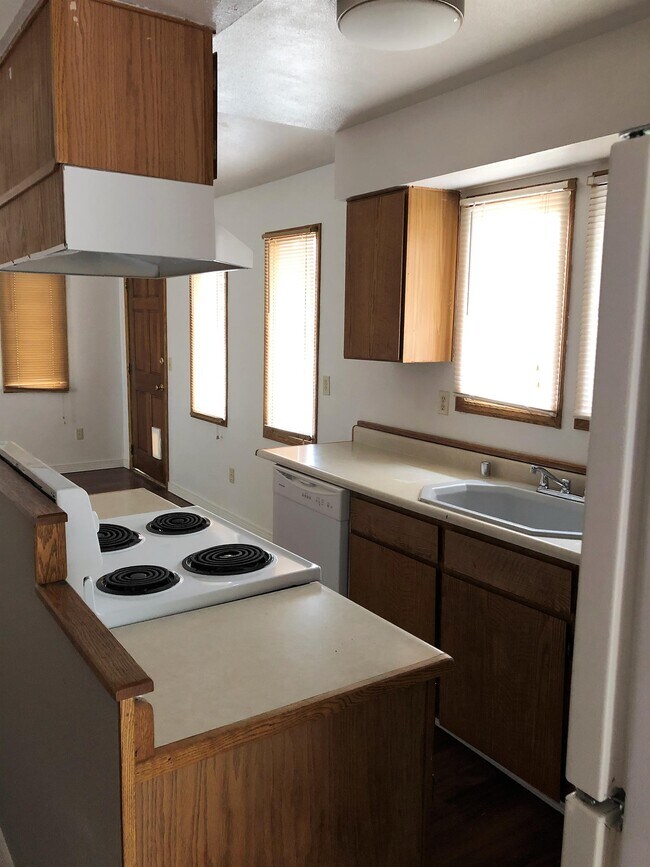 Foto del edificio - 3005 W Malad St