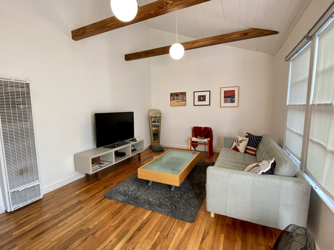 Foto principal - 622 Venezia Ave