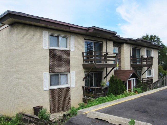Building Photo - 428 Crescent Blvd