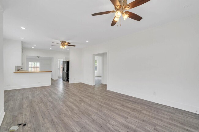 Foto del edificio - 1109 Gargan St