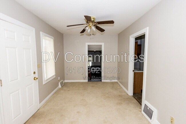 Foto del edificio - 4488 W 149th St