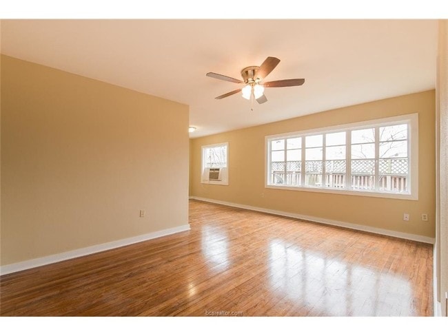 Building Photo - 2100 Echols St