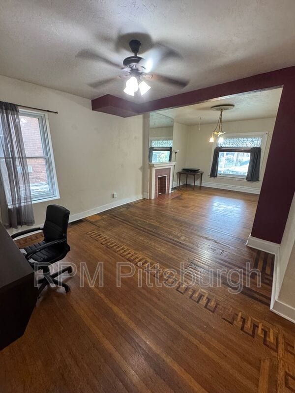 Building Photo - 5434 Baywood St