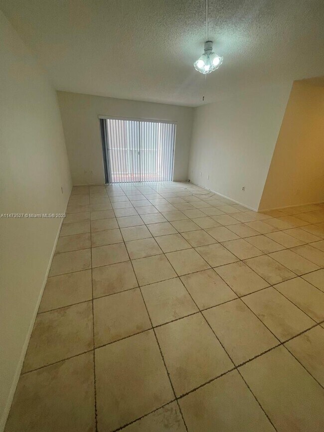 Foto del edificio - 7725 SW 86th St