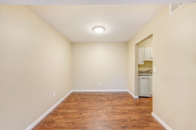 Foto del edificio - Welcome to a charming 1-bedroom, 1-bathroo...