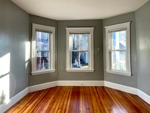 Building Photo - 29 W Tremlett St