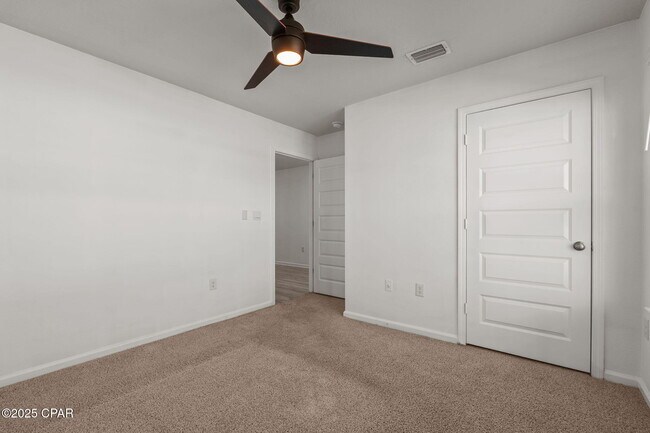 Foto del edificio - 6416 Slabinski Ln