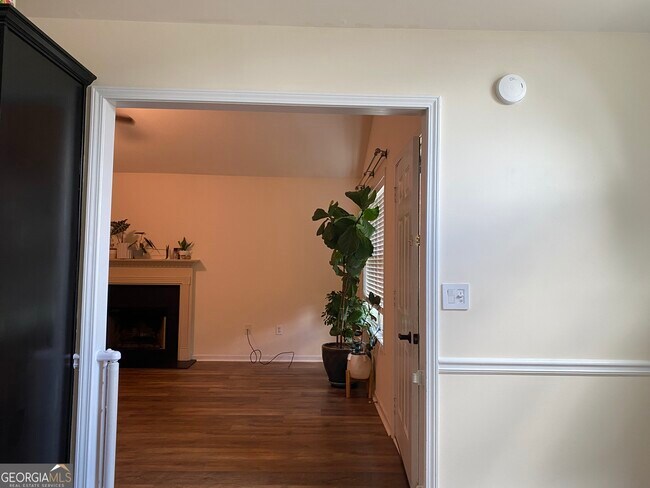 Foto del edificio - 312 Tall Pine Ln