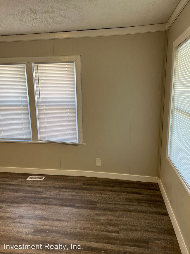 Foto del edificio - 3 br, 2 bath House - 2112 W Walnut St