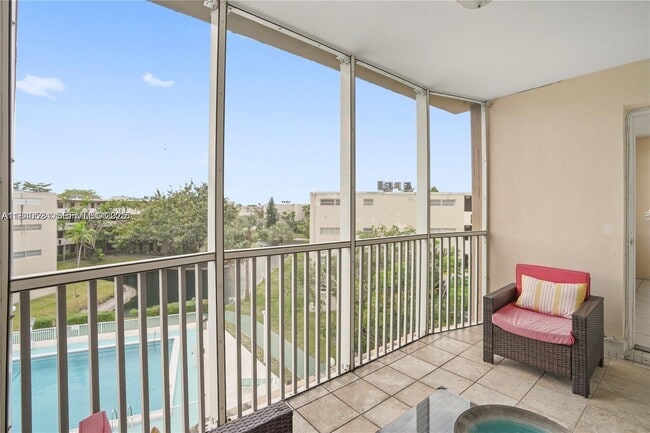 Building Photo - 1680 NE 191st St