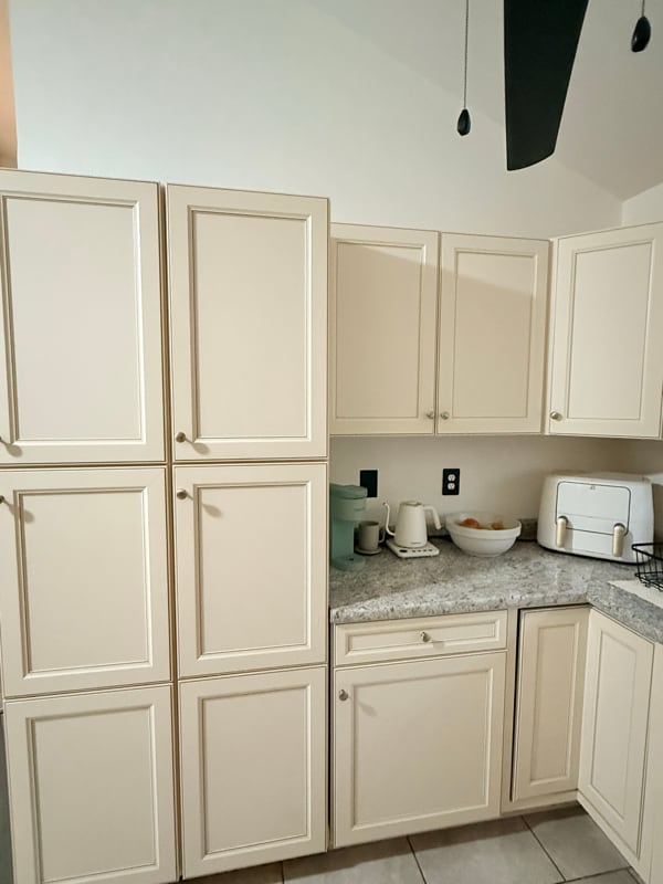 Building Photo - 15 Kulanihakoi St