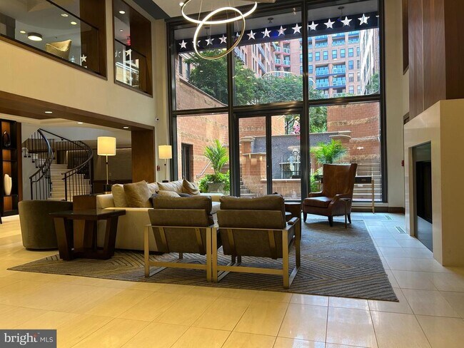 Foto del edificio - 616 E St NW