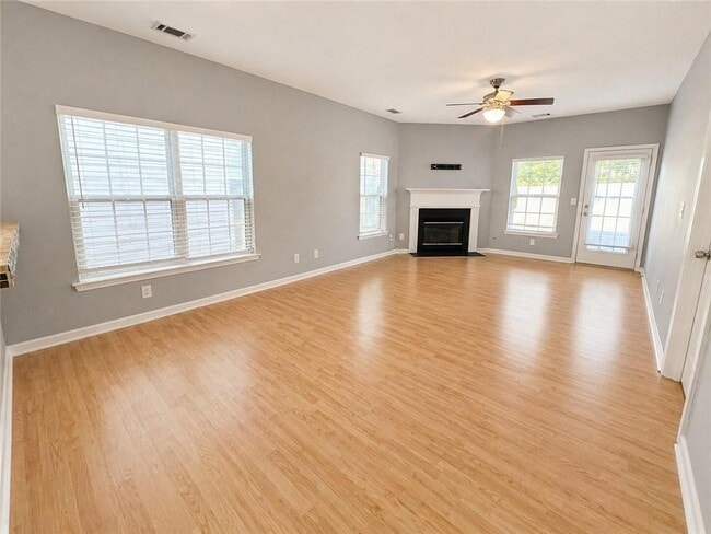 Foto del edificio - 1563 Rachel's Ridge NW