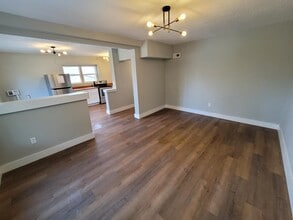 Building Photo - 1105 Sewanee Dr