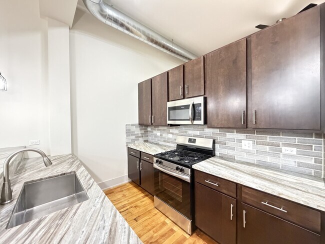 Foto del edificio - 1432 W 21st St