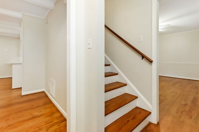 Building Photo - 120 Kohler Crescent