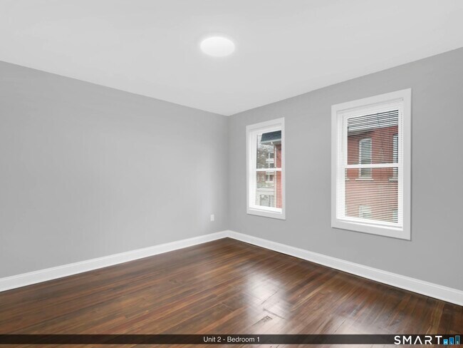 Building Photo - 144 Madison St