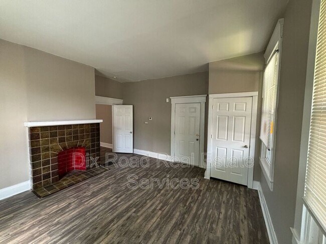 Foto del edificio - 545 Rockdale Ave