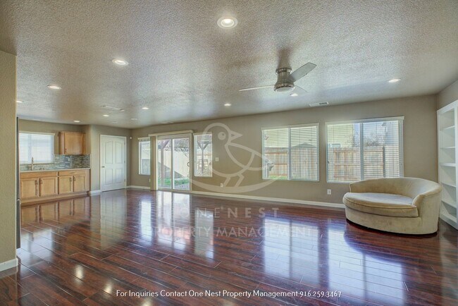Foto del edificio - 3 bedroom, 2 bathrooms, 2 car garage -Arboga