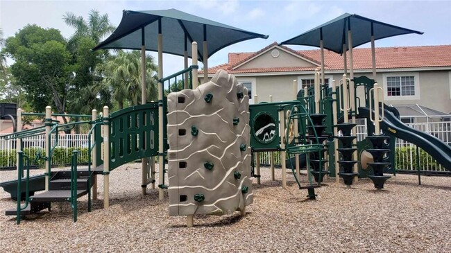 Building Photo - 991 Sorrento Dr