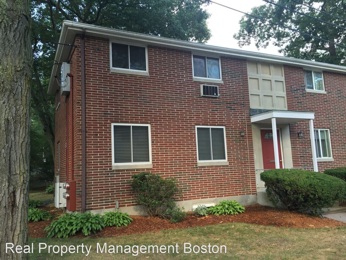 2 br, 1.5 bath House 126 Wilson Drive House Rental in Framingham