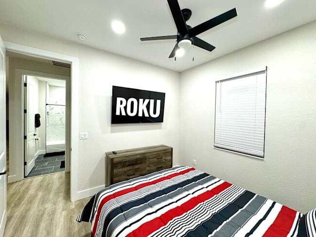 Foto del edificio - 550 Battle Ave