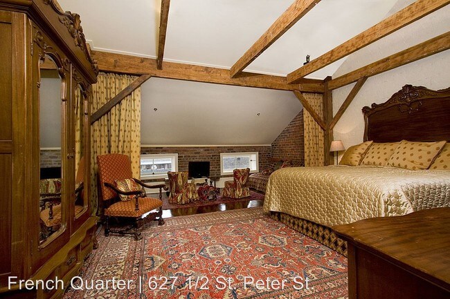 Building Photo - 627 1/2 Saint Peter St