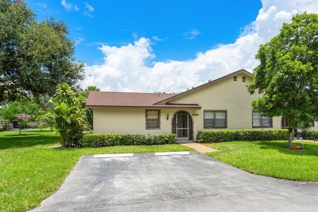 Building Photo - 23315 SW 54th Way