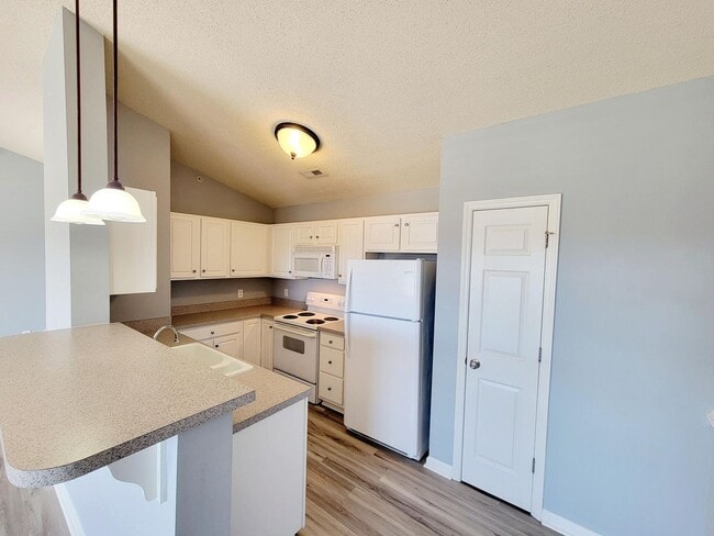 Foto del edificio - Available August 2025!– 3477 Forest Dale D...