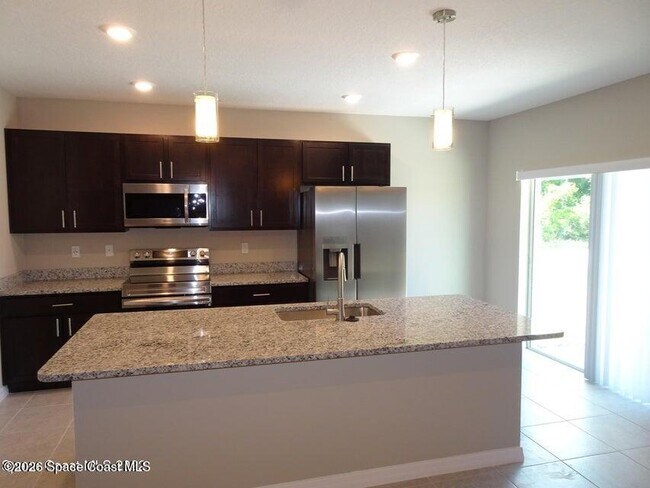 Foto del edificio - 701 Avalon St SE