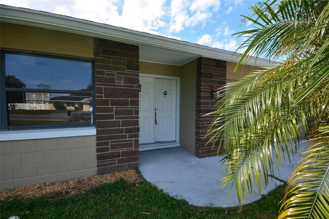 Foto del edificio - 5112 Tangerine Ave