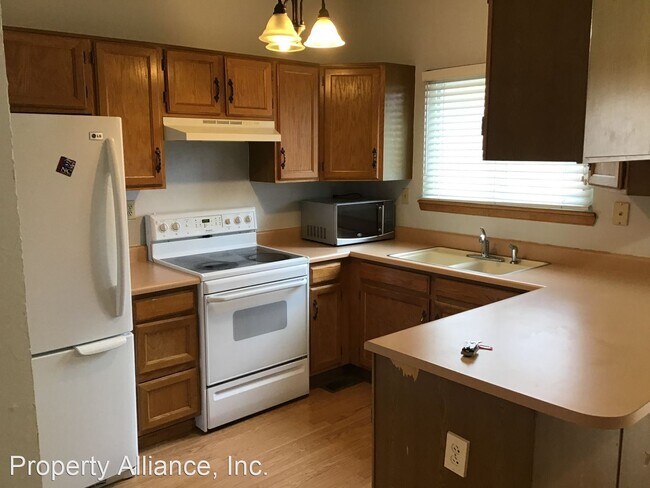 Foto del edificio - 4 br, 2.5 bath House - 10538 Cherry Street