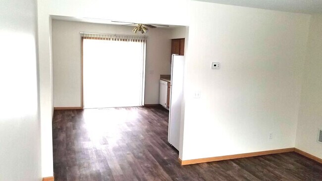 Foto del edificio - 42nd Street Duplexes